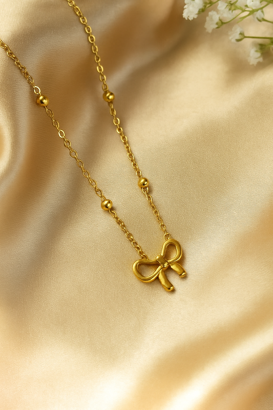 Bow anti tarnish neckpiece