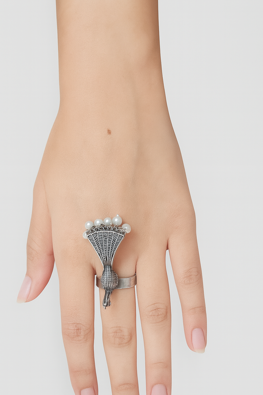 Mor statement ring