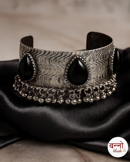 Oxidised kada